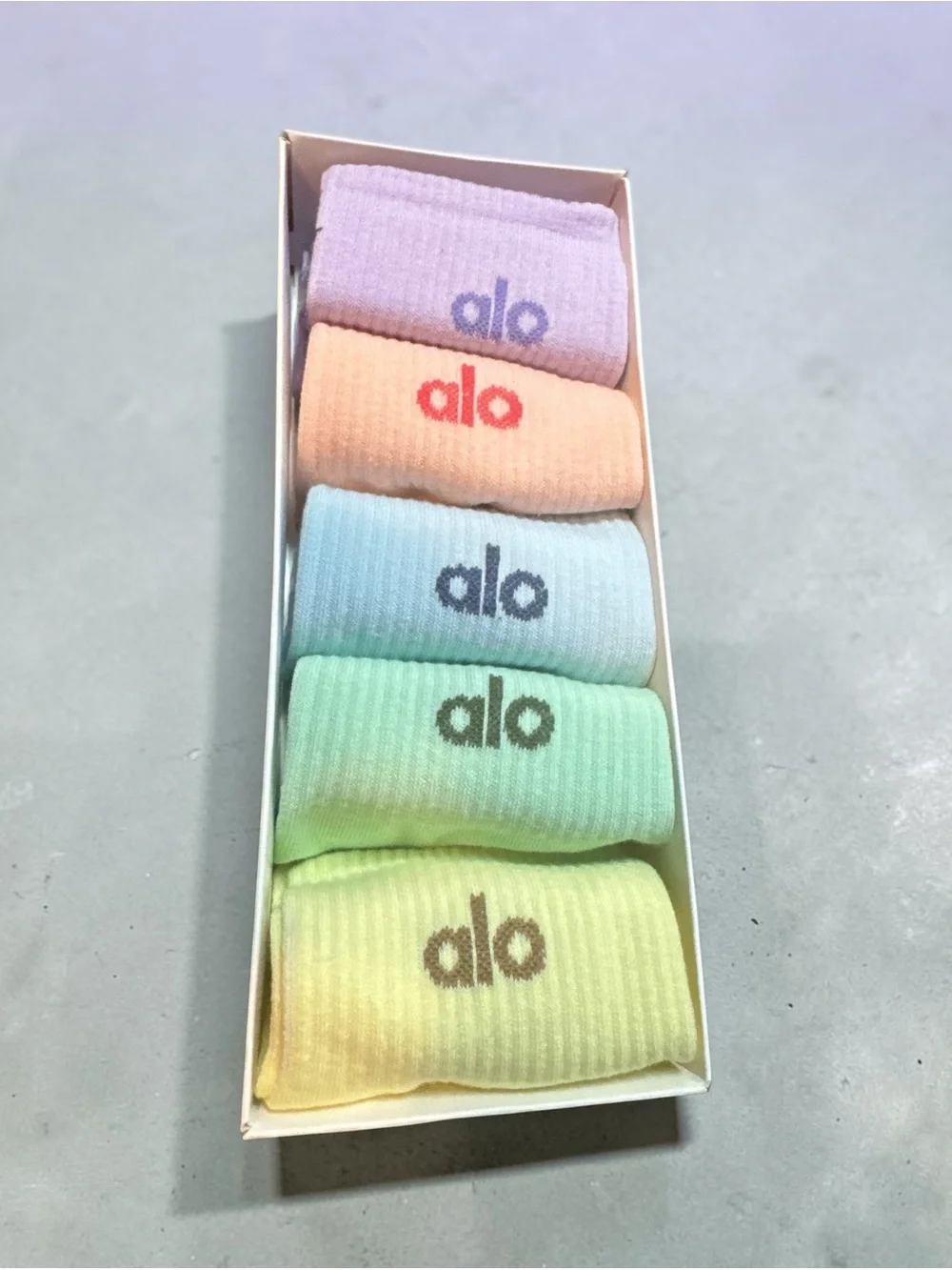 Alo Pastel NIP Unisex Half Crew Socks - Set of 5